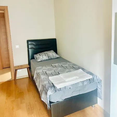 منزل للإقامة Room *